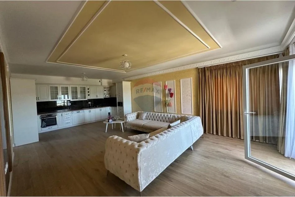 Tirane, jepet me qera apartament 2+1+Aneks+Ballkon Kati 4, 143 m² 800 € (Liqeni i Farkes)