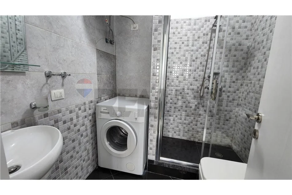 Aapartament 2+1+2 per qira te Shkolla Baletit