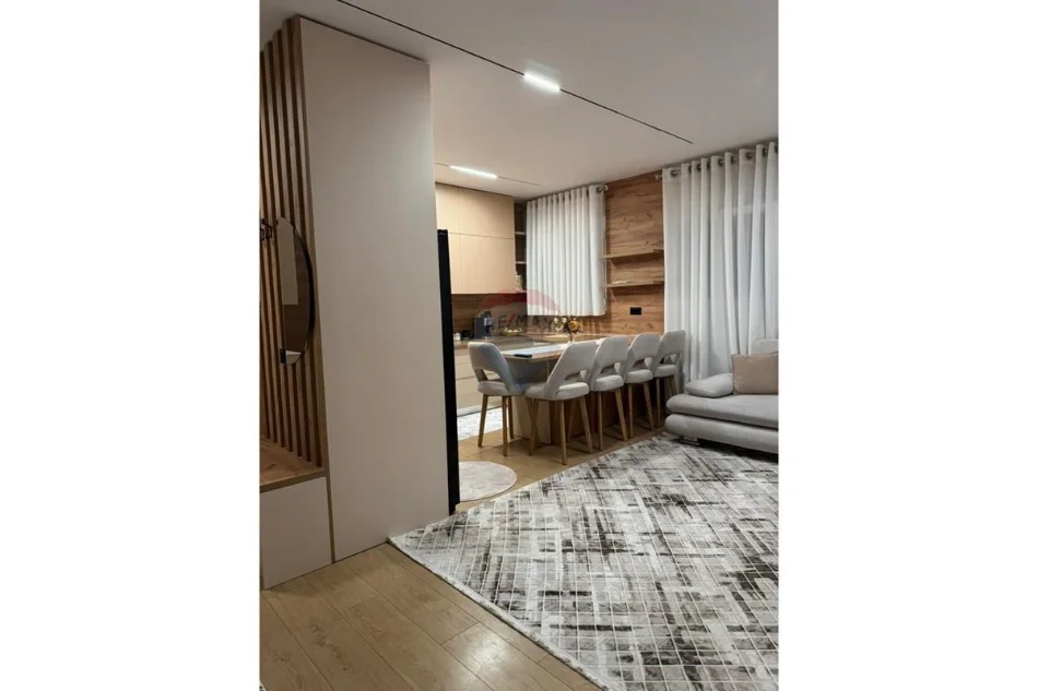 Tirane, jepet me qera apartament 1+1 Kati 0, 60 m² 550 € 