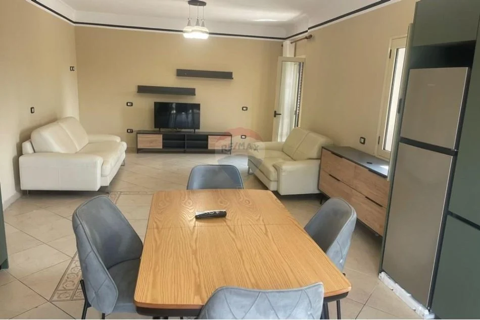 Tirane, jepet me qera apartament 2+1 Kati 5, 101 m² 700 € (Rr Frosina Plaku.Tiranë)