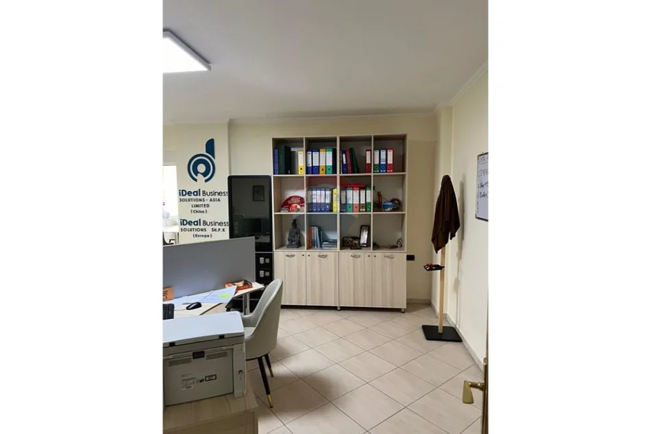 Jepet me qera zyre Kati 2, 82 m² 750 €