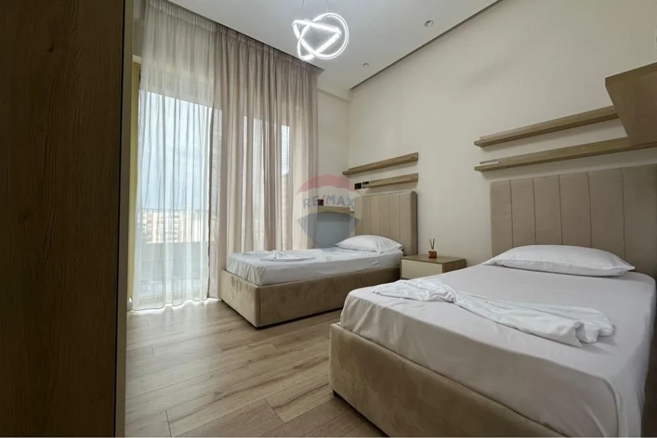 Tirane, jepet me qera apartament , 147 m² 2.100 € 