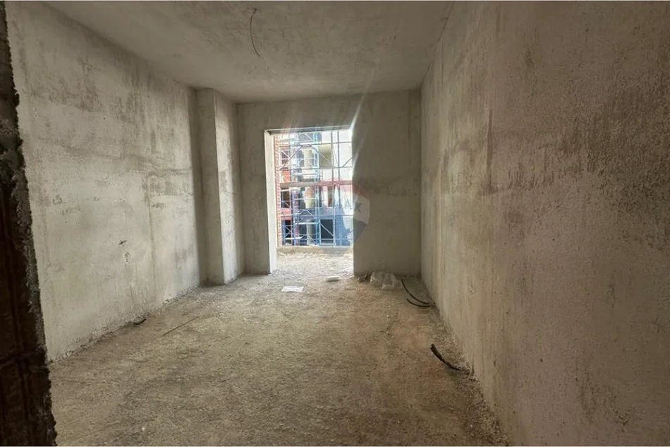 Tirane, shitet apartament , 110 m² 121.501 € 