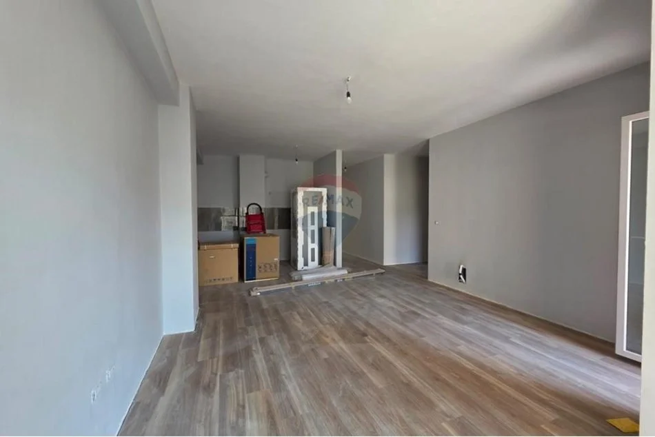 Tirane, shitet apartament 2+1+Ballkon , 106 m² 207.000 € 