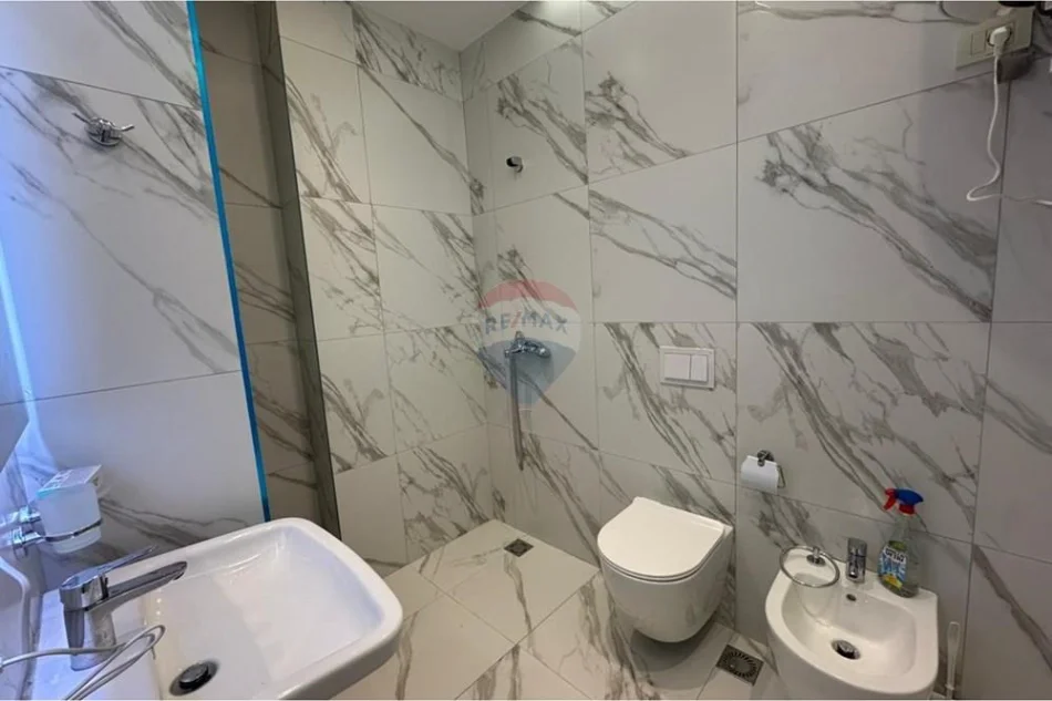 Tirane, jepet me qera , 116 m² 1.200 € 