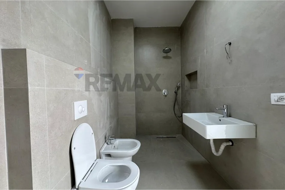 Tirane, jepet me qera apartament , 115 m² 500 € 