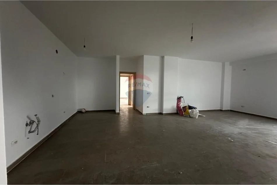 Tirane, shitet apartament , 129 m² 204.000 € 