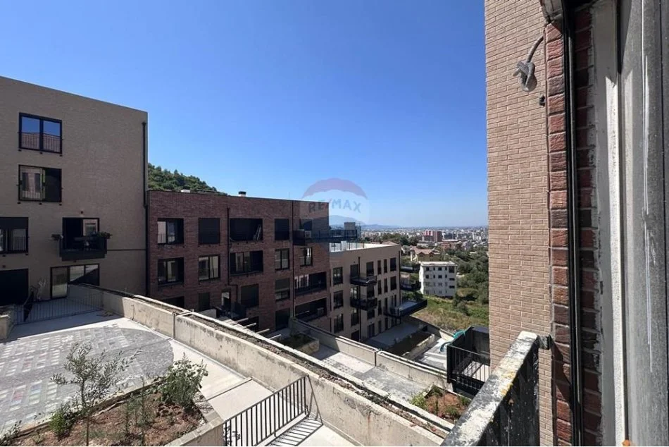 Tirane, shes apartament 1+1 , (Kodra e Diellit 2)