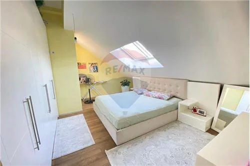 Tirane, jepet me qera apartament 2+1 Kati 5, 100 m² 800 € (Liqeni i Thate)