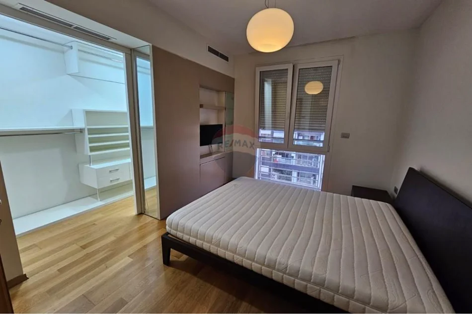 Tirane, shitet apartament , 164 m² 624.000 € 