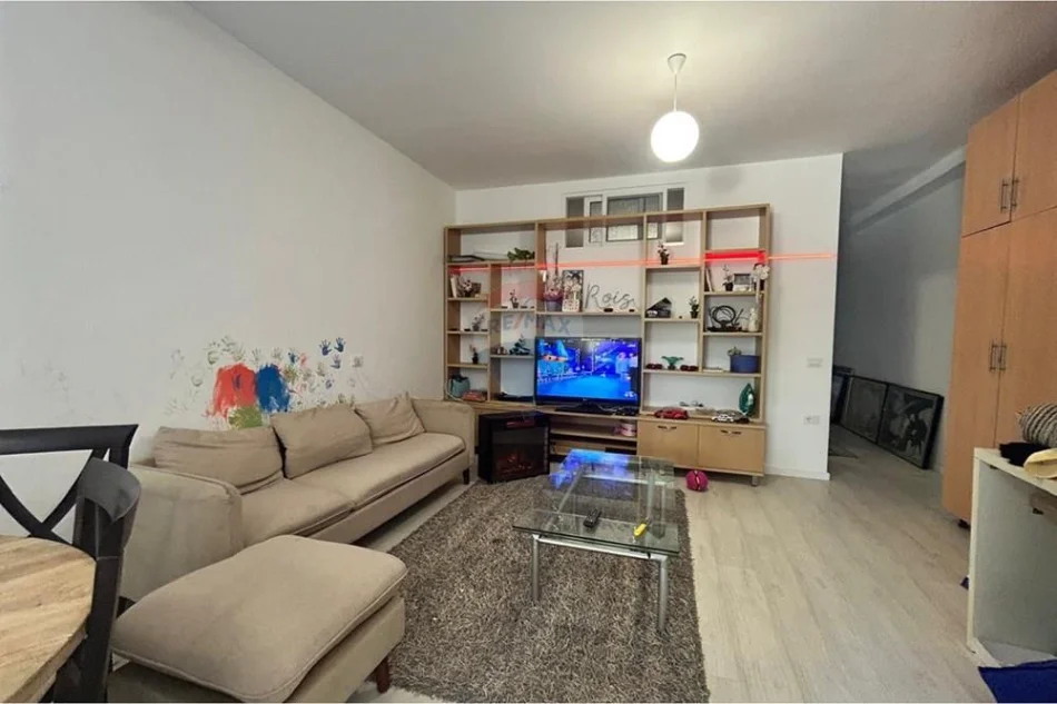 Vlore, jepet me qera shtepi 1+1 Kati 0, 72 m² 300 € (Babice e Madhe, Vlore)