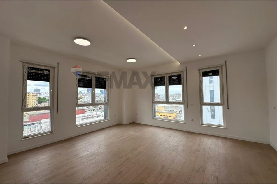Tirane, jepet me qera apartament , 115 m² 500 € 