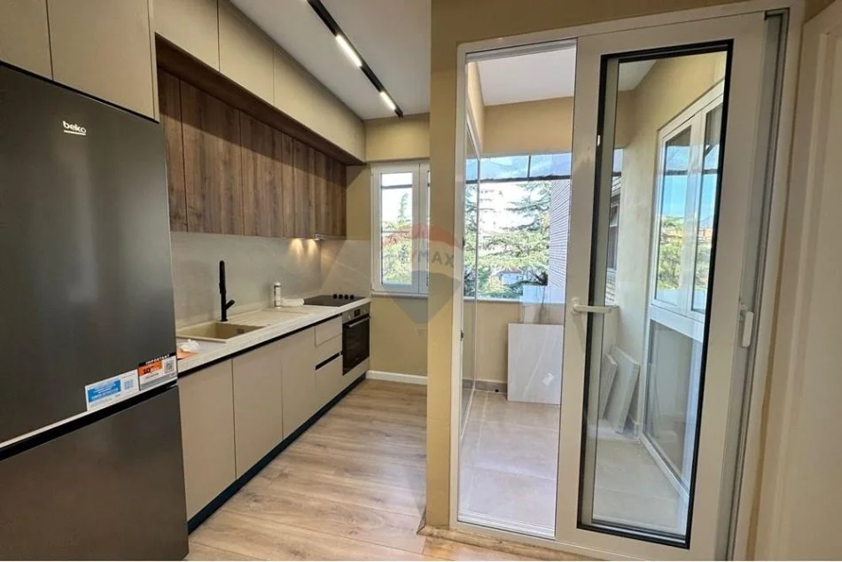 Tirane, shitet apartament 1+1 , 48 m² 128.000 € (Rruga Muhamet Gjollesha)