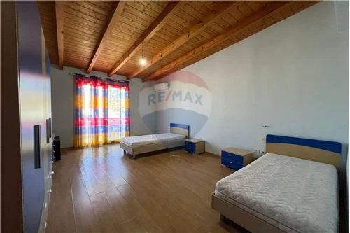 Radhime - Orikum, shitet apartament+verande | Penthouse 3+1+Ballkon , 330 m² 220.000 € (Orikum)