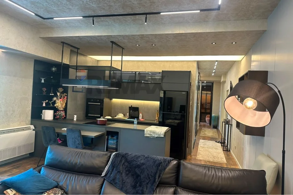 Tirane, shitet apartament , 140 m² 600.000 € 