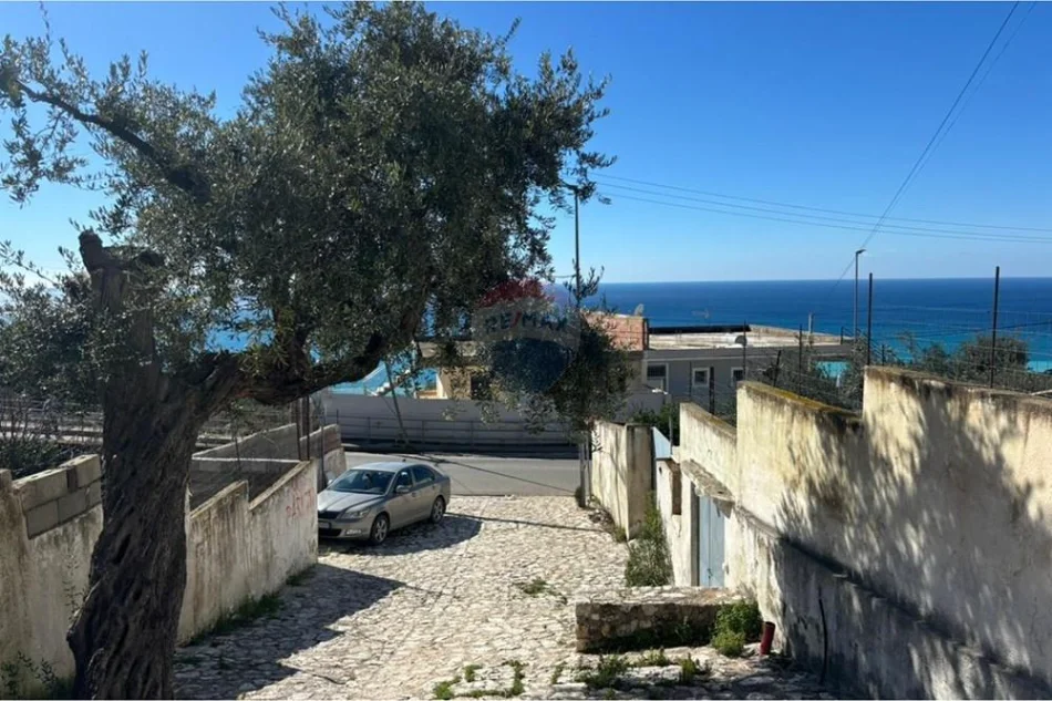 Dhermi - Palase, shitet Vile ne plazh Vile 3 Katshe , 300 m² 580.000 € (Dhermi, Vlore)