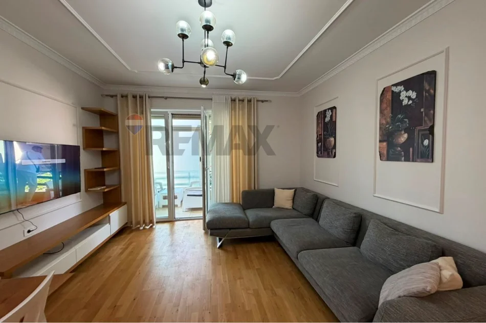 Tirane, shitet apartament , 140 m² 600.000 € 