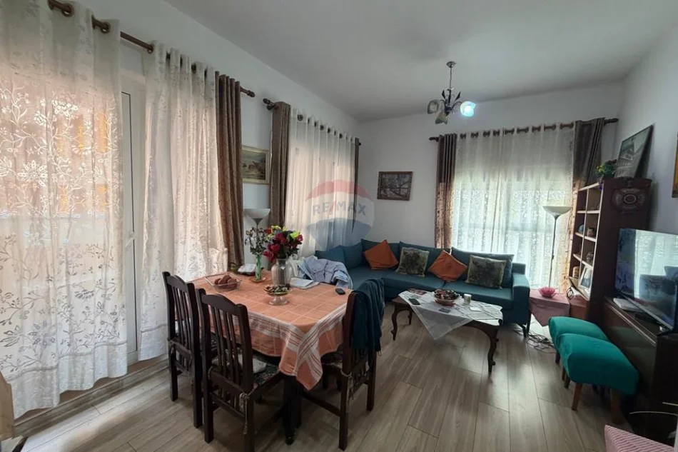 Tirane, shitet apartament , 84 m² 140.000 € (kompleksi Mangalem)