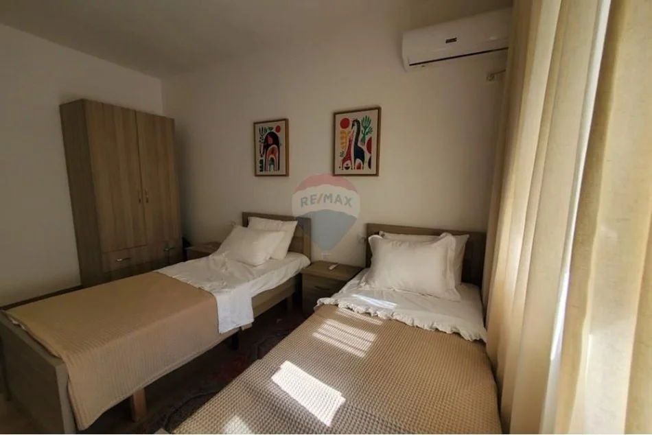 Tirane, jepet me qera apartament 2+1 , 100 m² 850 € (Rruga e Duresit)