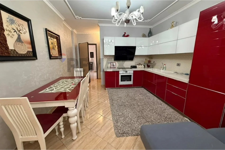 Tirane, shitet apartament 2+1 , 105 m² (oxhaku)