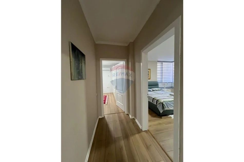 Tirane, jepet me qera apartament 2+1 Kati 2, 108 €