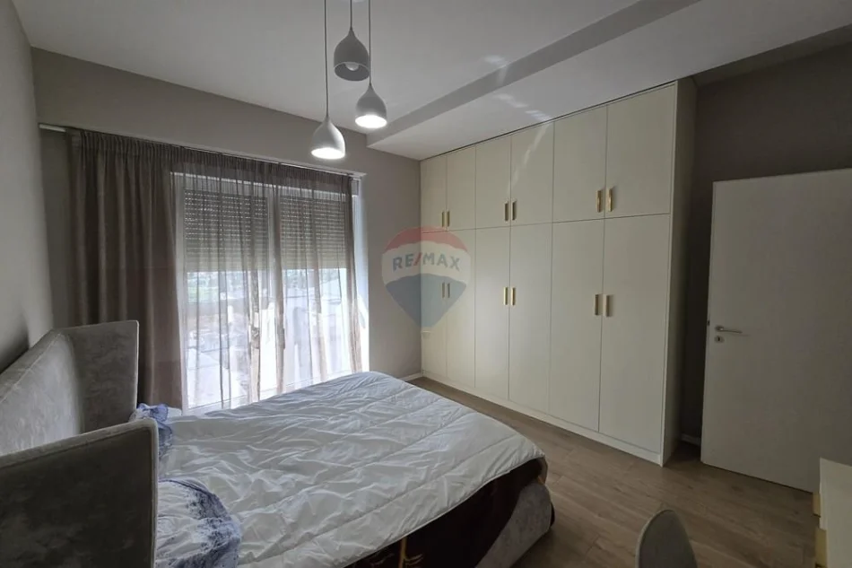 Tirane, jepet me qera apartament , 70 m² 630 € 