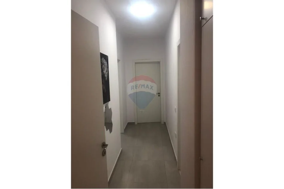 Tirane, shitet apartament , 116 m² 261.000 € 