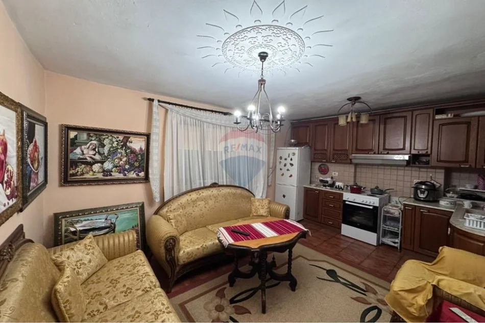 Tirane, shitet apartament 2+1 , 97 m² 190.000 € (Matarniteti i ri)