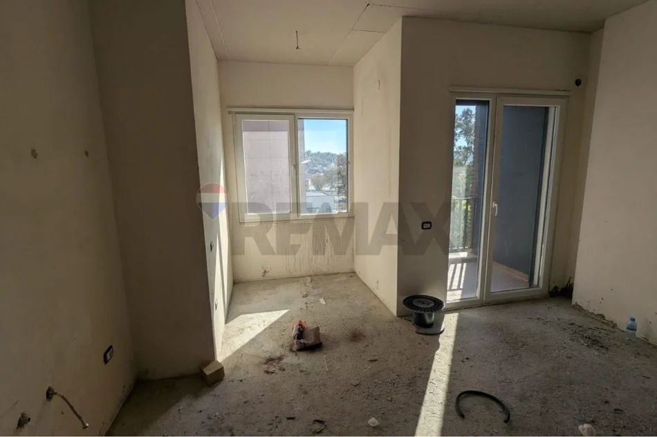Shqiperi, shitet apartament 1+1 , 49 m² 110.000 € (Tirana Golden Park)