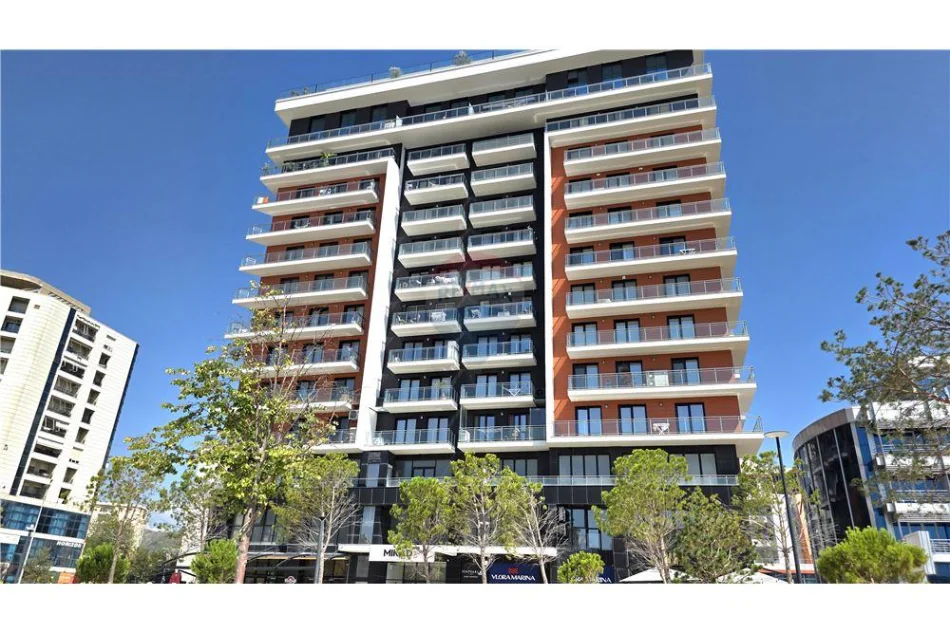 Vlore - Lungomare, shitet apartament 2+1+Ballkon Kati 3, 124 m² (Rruga Cameria, Lungomare, Vlore)
