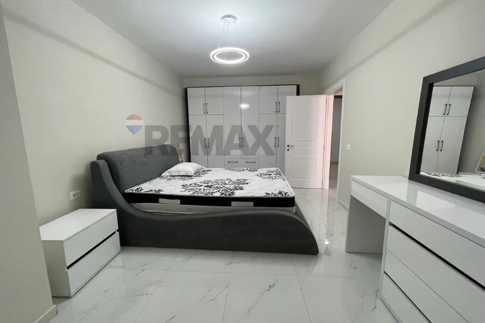 Tirane, jepet me qera apartament , 70 m² 700 € 