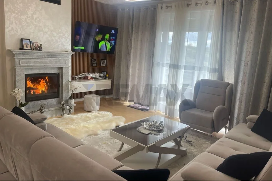 Tirane, jepet me qera apartament , 120 m² 800 € 