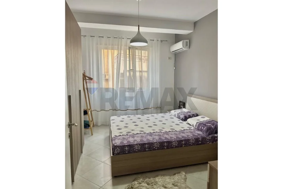 Tirane, jepet me qera apartament , 117 m² 785 € 