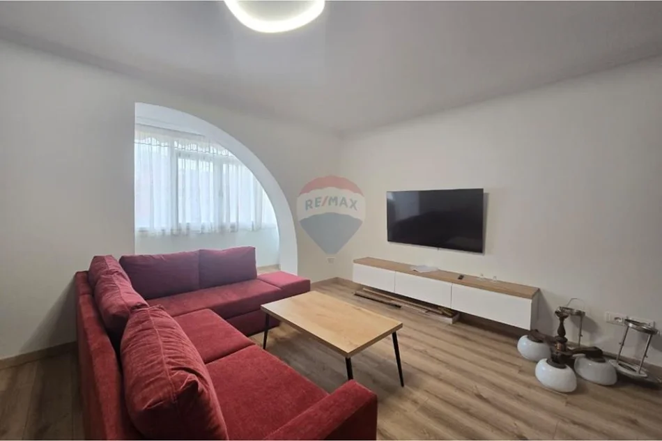 Tirane, jepet me qera apartament , 65 m² 680 € (Ambasada Amerikane)