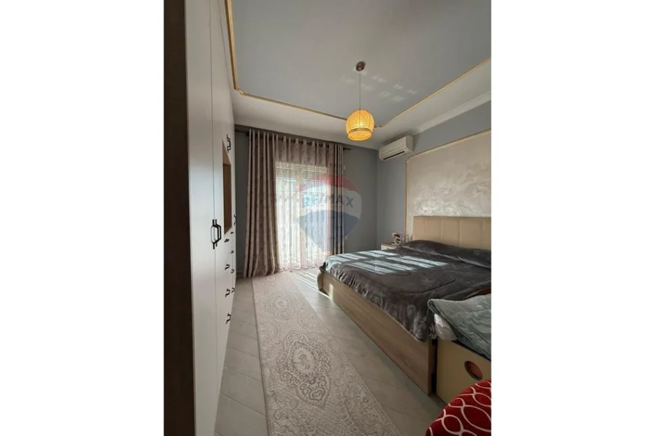 Tirane, shitet Vile , 800 m² 350.000 € (Rinas, Tiranë)