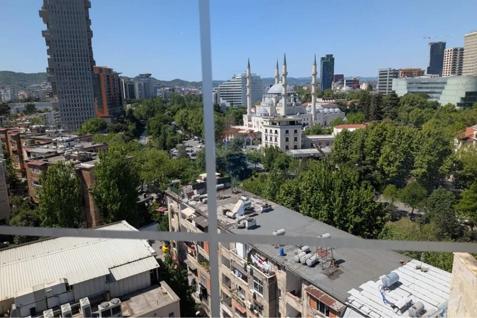 Tirane, jepet me qera apartament , 70 m² 630 € 