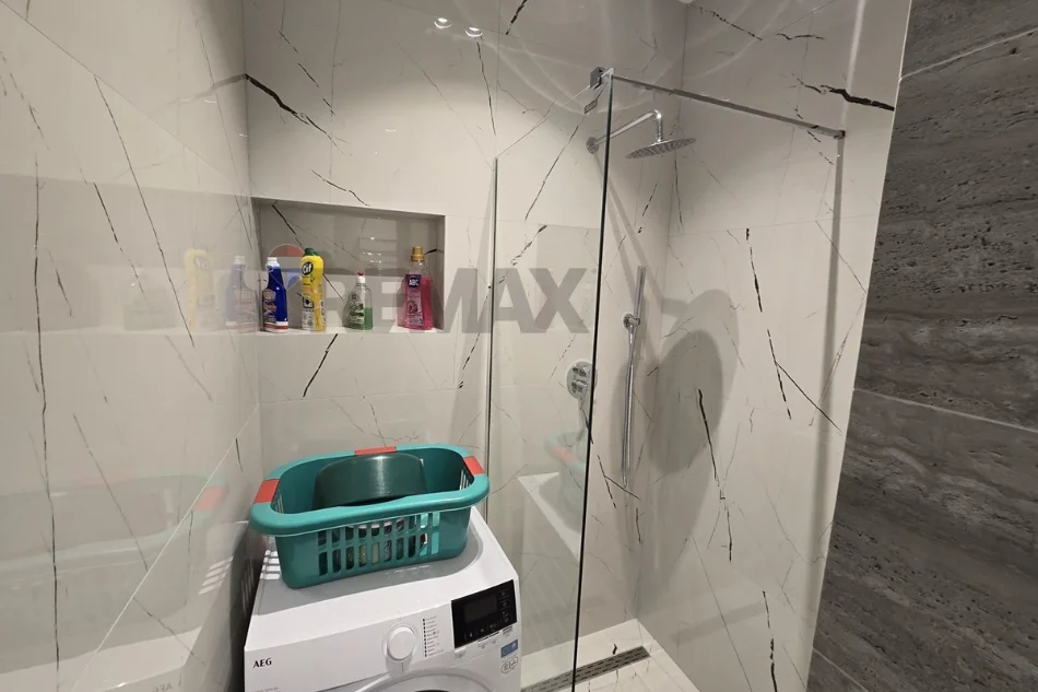 Shqiperi, jepet me qera apartament 2+1 Kati 6, 88 m² 70.000 € (Jordan Misja)