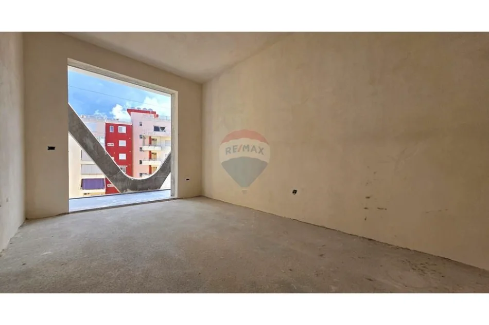 Vlore, shitet apartament 1+1 Kati 6, 56 m² 140.000 € (Rruga Kosova, Transballkanike,Vlore)