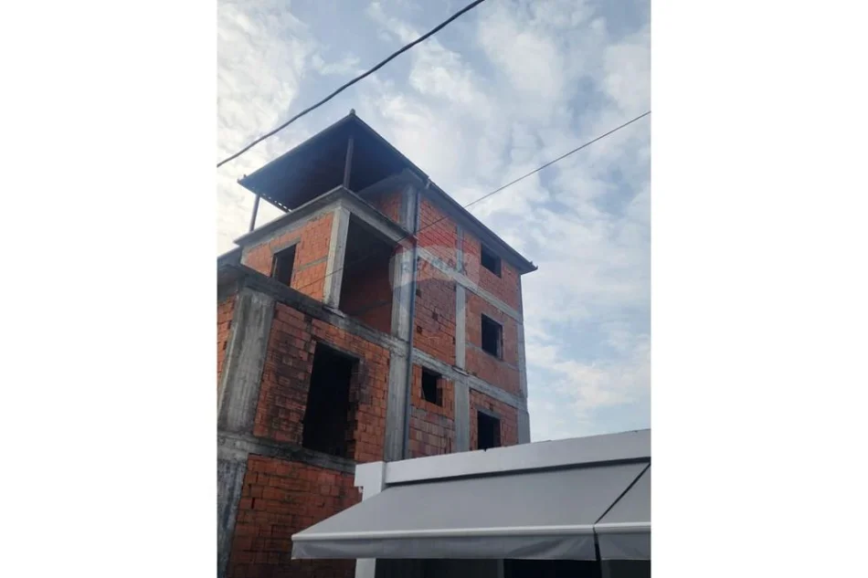 Tirane, shitet Vile , 191 m² 225.000 € (Kodër Babrru, Tiranë)