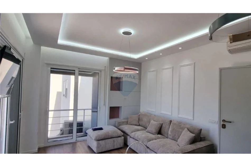 Vlore - Lungomare, shitet apartament 1+1 , 65 m² 180.000 € (Radhime, Vlore)