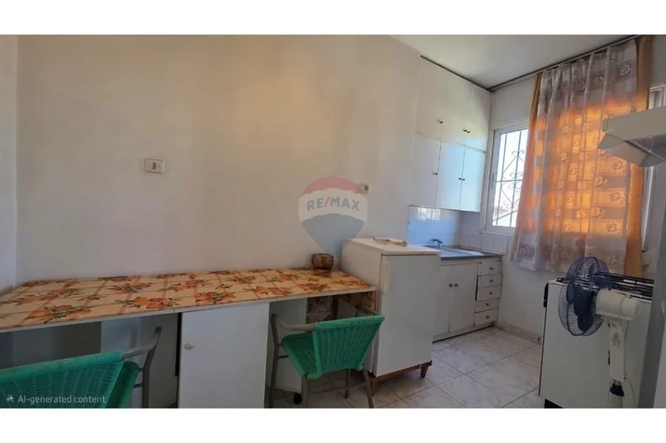 Vlore, shitet apartament 1+1 Kati 2, 64 m² 57.000 € (Lagjja Topana, pranë Bashkisë Vlorë)