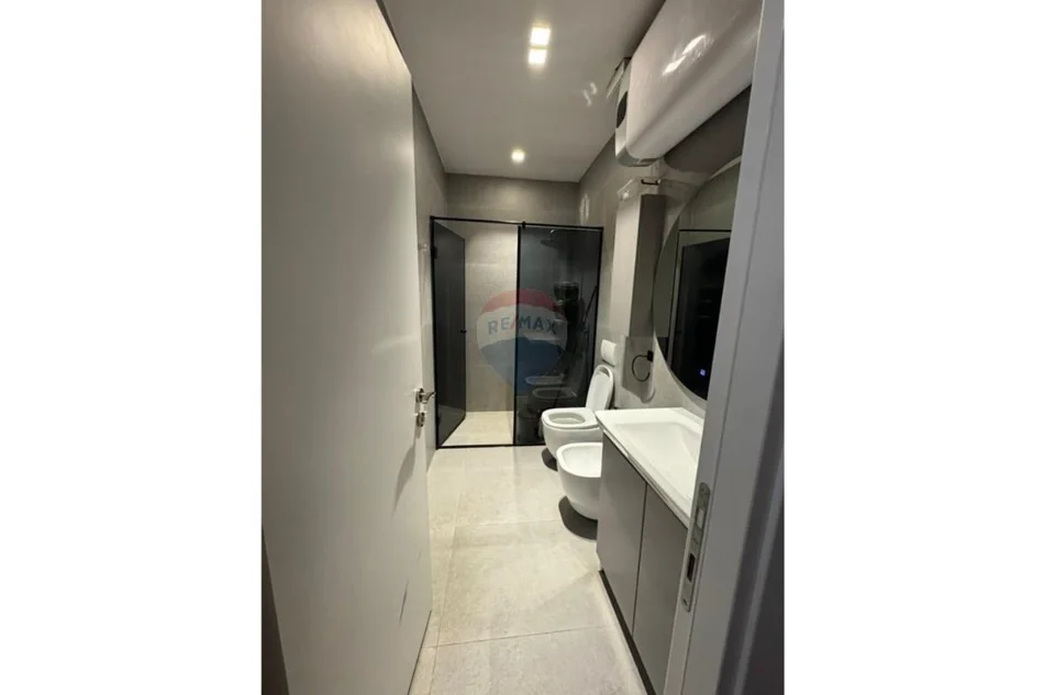 Tirane, jepet me qera apartament 1+1 Kati 0, 60 m² 550 € 