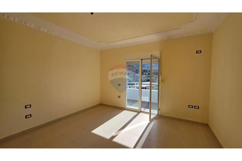 Vlore - Lungomare, shitet garsonier 1+1 Kati 4, 40 m² 79.000 € (Lungomare, Vlorë)