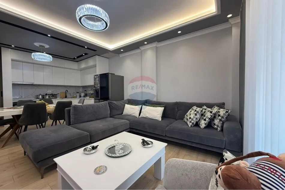 Tirane, shitet apartament 3+1+Ballkon , 140 m² 340.000 € (Kopshti Zoologjik, Tiranë)