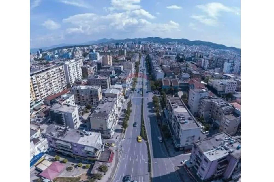 Tirane, shitet apartament 2+1 Kati 3, 75 m² 160.000 € 