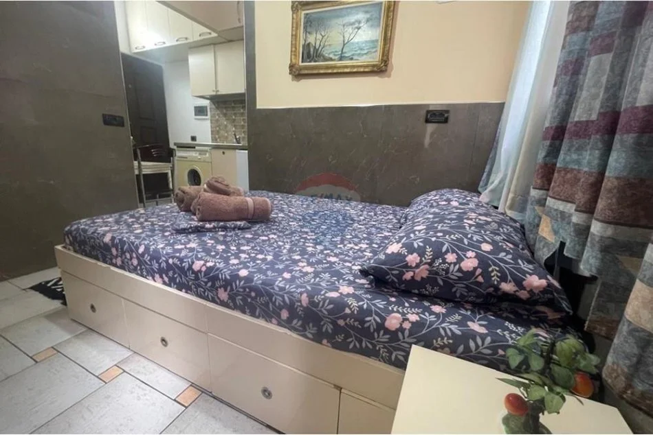 Tirane, jepet me qera garsonier , 35 m² 380 € (5 Maji)