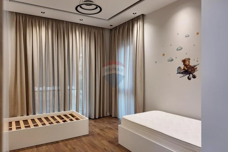 Tirane, jepet me qera Vile 2 Katshe , 191 m² 900 € (Rruga Dalip Topi)  ID: 530581008-17