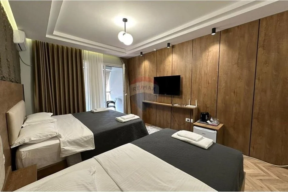 Tirane, shitet apartament 1+1+Ballkon Kati 8, 75 m² 180.000 € (Rruga Jordan Misja, Tiranë)