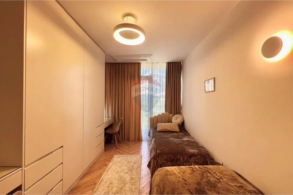 Tirane, shitet apartament 3+1 , 126 m² 650.000 € (Rruga e Kosovarëve, Tiranë)
