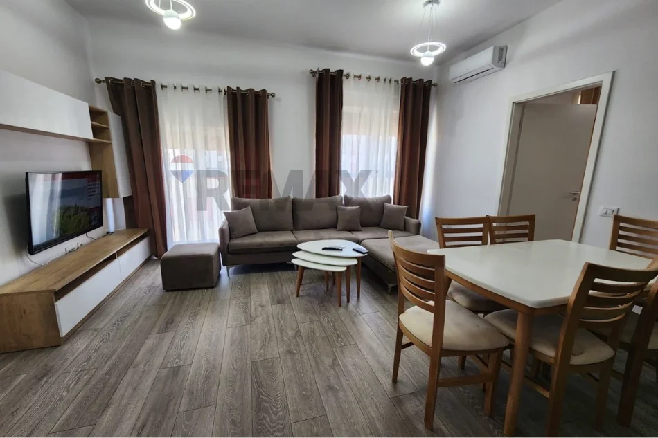 Tirane, jepet me qera apartament , 75 m² 551 € 